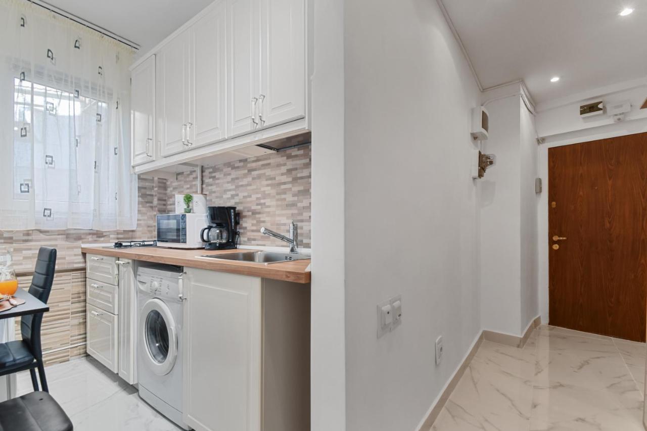 Central Studio Emerald Apartman Bukarest Kültér fotó